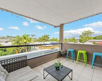 Hidden in New Farm ~ 1 Bed/1 Bath /1 Car/Views! - Brisbane - Balcony