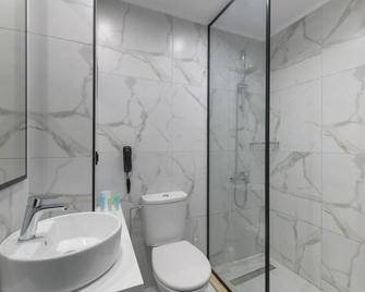 Nirvana Beach Hotel - Theologos - Bad