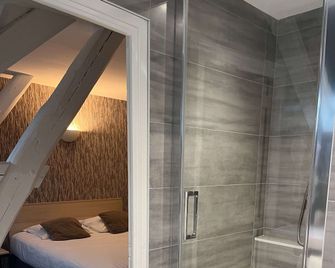 Hôtel De Troyes - Troyes - Schlafzimmer
