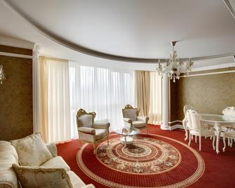 Degas Hotel - Voronej - Oturma odası