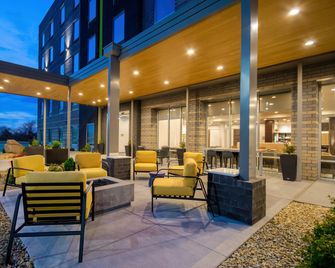 Home2 Suites by Hilton West Chester Cincinnati - West Chester - Budova