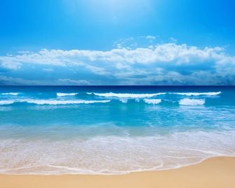 Ibis Styles Subic - Olongapo City - Strand