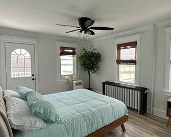 Luxury Boho Bay House. Balcony with Sunset Views, Near Casinos & Beach - Pleasantville - Chambre