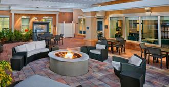Residence Inn by Marriott Orlando Lake Mary - Lake Mary - Uteplats