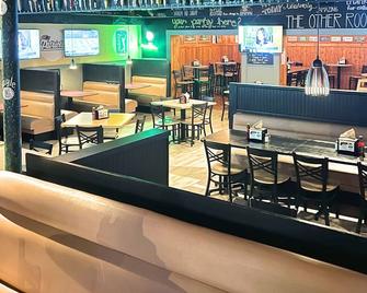 Shiretown Inn and Suites - Houlton - Restaurant