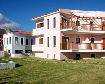 Kyma Hotel - Marathokampos - Gebäude