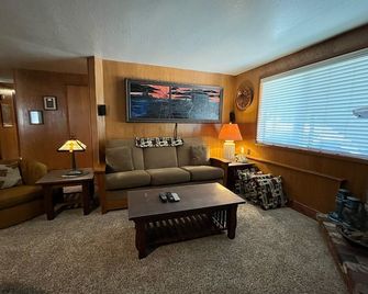 The Tree House II - North Wawona - Sala de estar