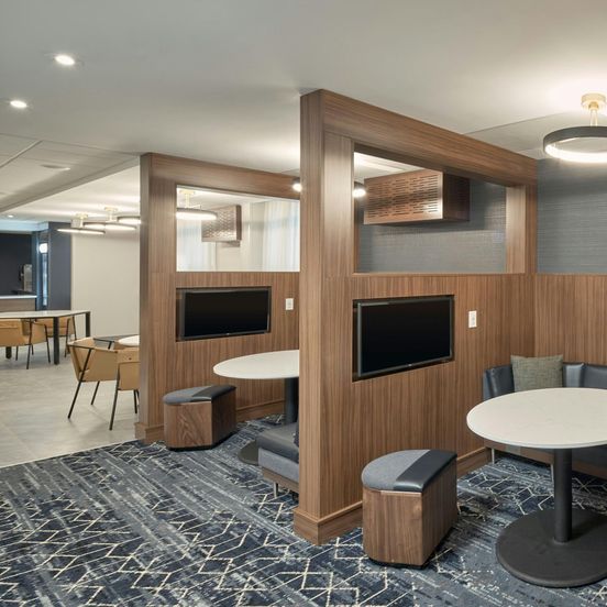 Courtyard by Marriott Regina Downtown image 1