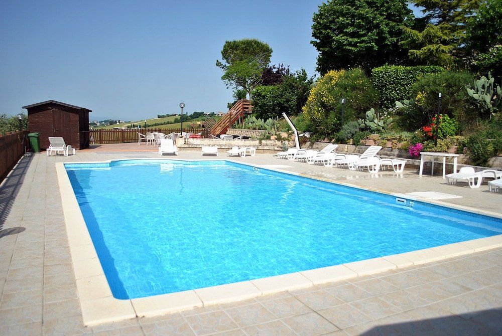 Agriturismo Oasi Belvedere - Monte San Pietrangeli - Piscina