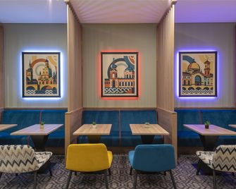 Hampton by Hilton Dresden City Centre - Drezno - Hol