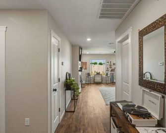 New Modern Escape in Garden City-Spacious & Stylish - Garden City - Gang