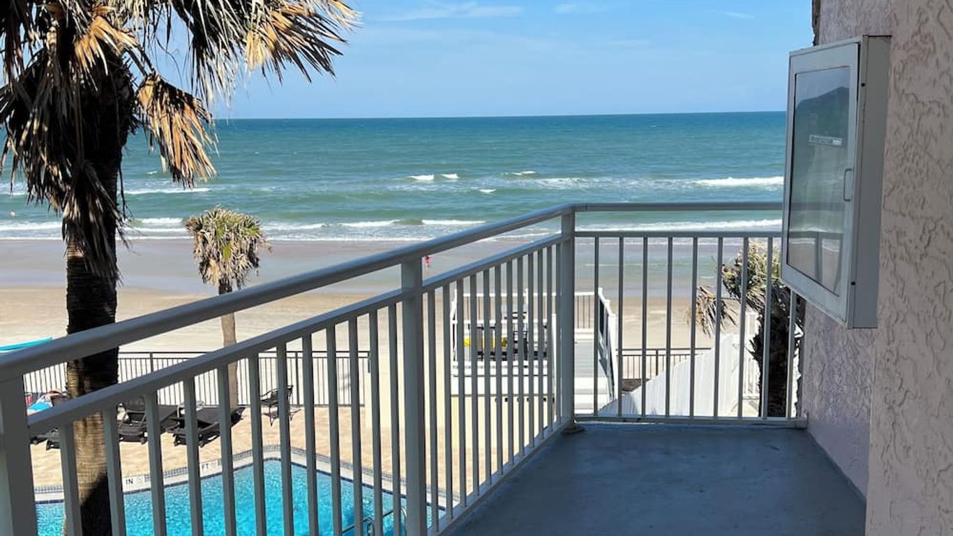 Flamingo Inn Beachfront - Daytona Beach