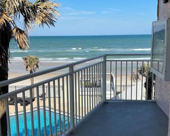 Flamingo Inn Beachfront - Daytona Beach - Daytona Beach - Balcony