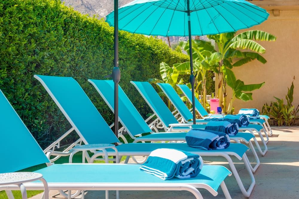 Lions Gate Estate - Walled & Gated Estate Home. Walk to Town - Palm Springs - Patio