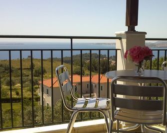 Liberatos Village - Lassi - Balcony