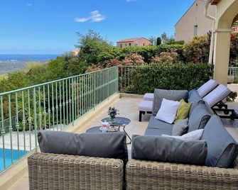 Villa With Sea View And Infinity Pool Ne - Les Adrets-de-l'Estérel - Balcón