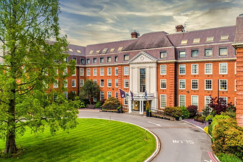 The Lensbury Resort - Teddington - Building