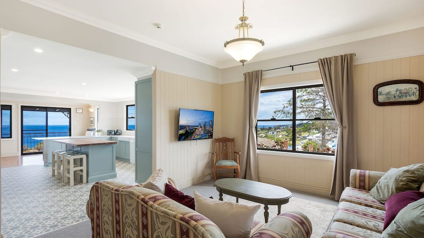 Heritage House Motel & Units