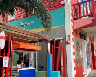 Vss La Puntilla In Arecibo - Stylish Coastal Getaway - Arecibo