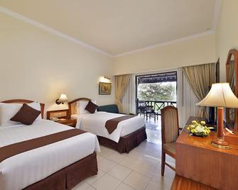 Grand Whiz Hotel Trawas - Trawas - Ložnice