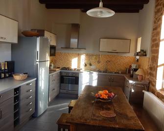Charming House, Quiet And Discover Great Comfort .. - Saint-Jean-des-Vignes - Cocina