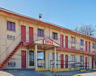 Relax Motel by Hotel O Arlington TX - Grand Prairie - Gebäude