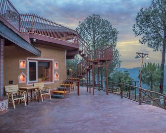 A Kasauli Ggaon by Echor - 格紹利 - 陽台