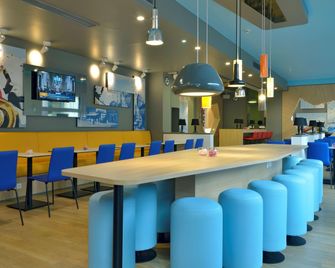 بي آند بي هوتول مايسزإ بٕف - ماينز - بار