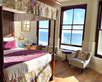 ذا اسبلانيد - تنبي - غرفة نوم