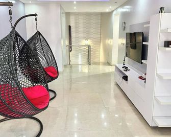 Blue Bell Suites and Apartments - Lekki - Lobby