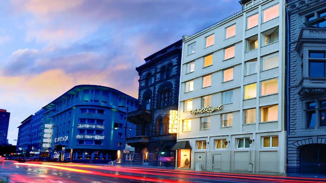 Ina Hotel Royal