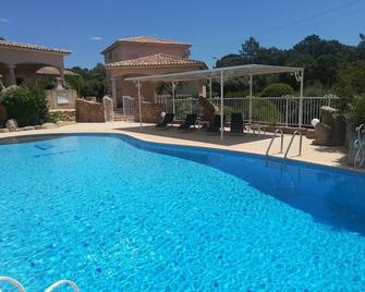 Residence Marina Di A Testa - Sainte-Lucie-de-Porto-Vecchio - Bazén