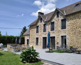 Charming house with garden, near Mont Saint-Michel Bay - Dragey-Ronthon - Bâtiment