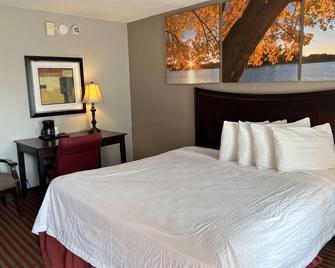 Days Inn By Wyndham Pittsburg Ks - Pittsburg - Bedroom