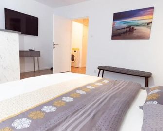 Garsoniera Regim Hotelier Lux Hanul Drumetului - Bucarest - Habitació