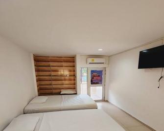 Hotel Kodiak Barrancabermeja - Barrancabermeja - Habitación