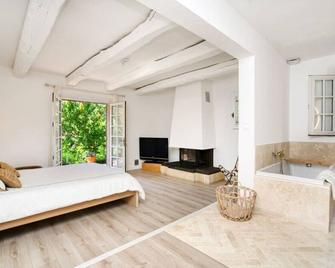 Villa Silia in the Gulf of Saint-Tropez in a natural setting - La Garde-Freinet - Bedroom