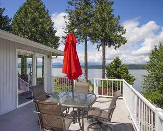 Stunning Water - Mountain View at the Edgewater Bluff Retreat - Poulsbo - Balcony