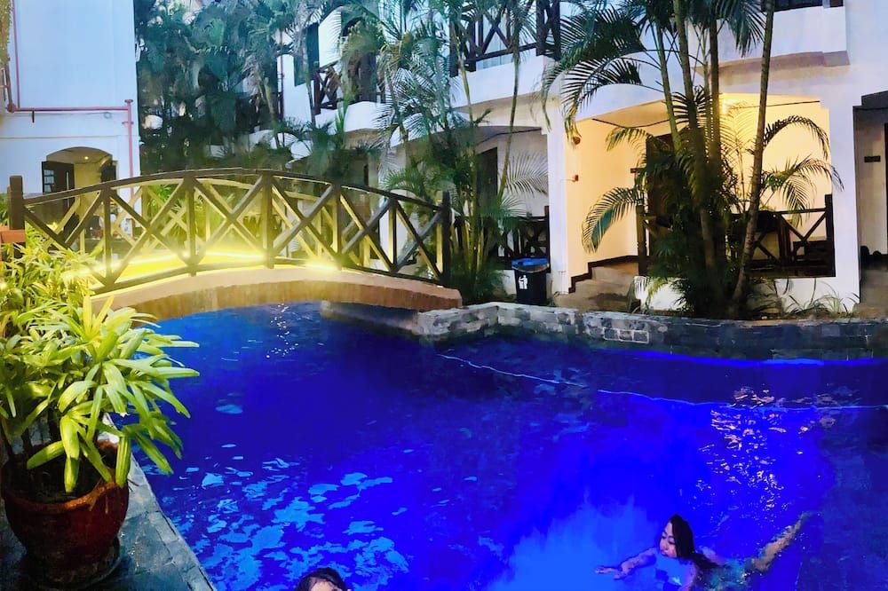 Nirvana Beach Resort