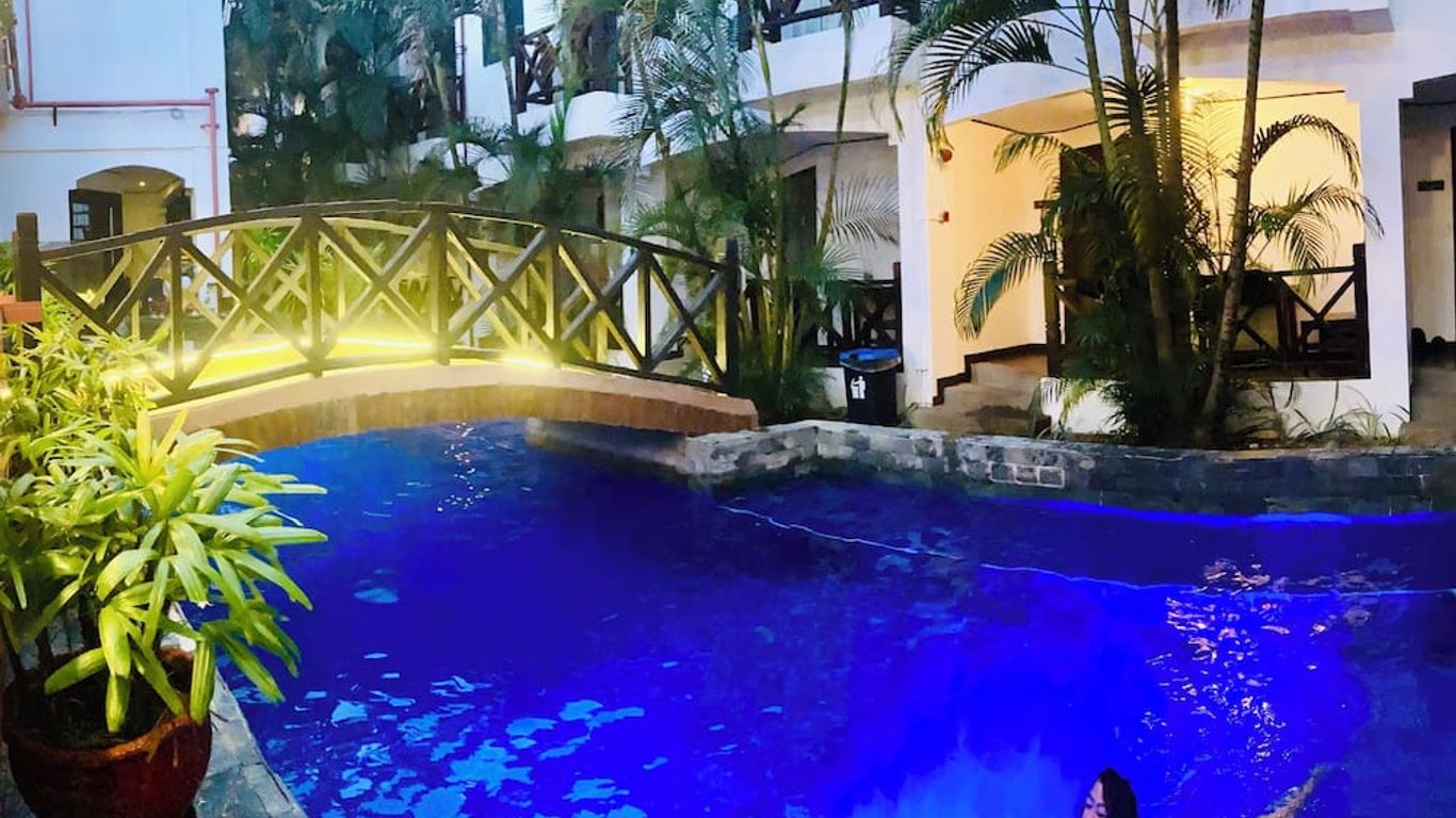 Nirvana Beach Resort