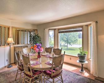 Sunny Home with Patio Less Than 10 Mi to Lake Coeur dAlene - Post Falls - Dining room