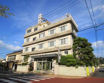 Business Hotel Seifusou - Saiki - Building