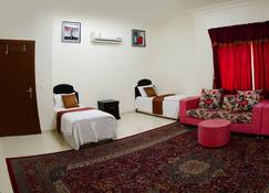 Al Eairy Furnished Apartments Dammam 4 - Dammam - Bedroom
