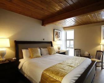 Grizz Hotel - Revelstoke - Yatak Odası