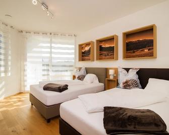 Villa Aich 5 Appiano-your holiday home with private pool -near Kalterer See u Bozen - 阿皮亞諾蘇拉斯特拉達 - 臥室