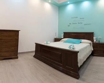 Damahouse - Formia - Habitación