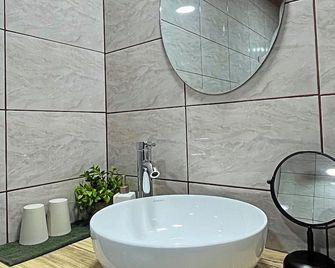 Casa Jungle Monteverde B&B - Monteverde - Bathroom