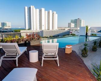 Torre Sofia magnific apartments & estudios with great amenities - Cancún - Pool