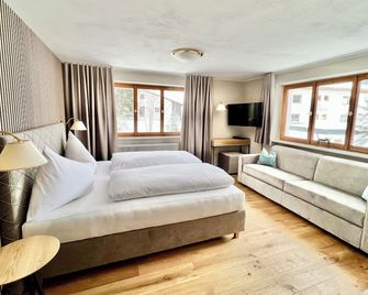 Haus Schrofenstein - Lech am Arlberg - Bedroom