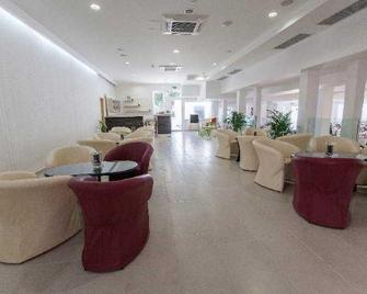 Hotel Slaven - Crikvenica - ล็อบบี้